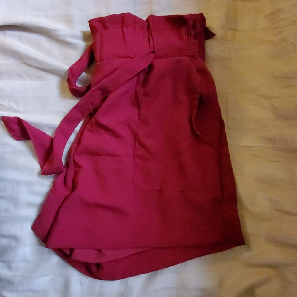 Shorts - Picture 4 of 4